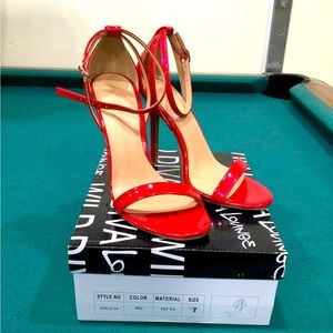 NWOT Ankle strap heels